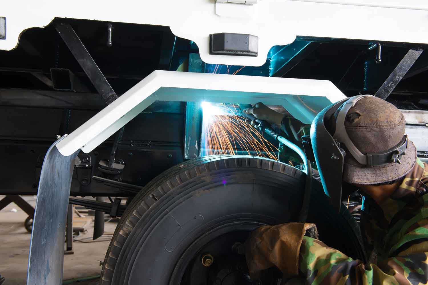 24/7 Emergency Truck & Trailer Repair